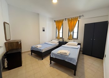 Gürkol Pansiyon - 1 No Double bed room in Bozcaada