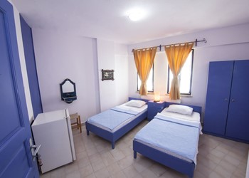 Gürkol Pansiyon - 1 No Double bed room in Bozcaada